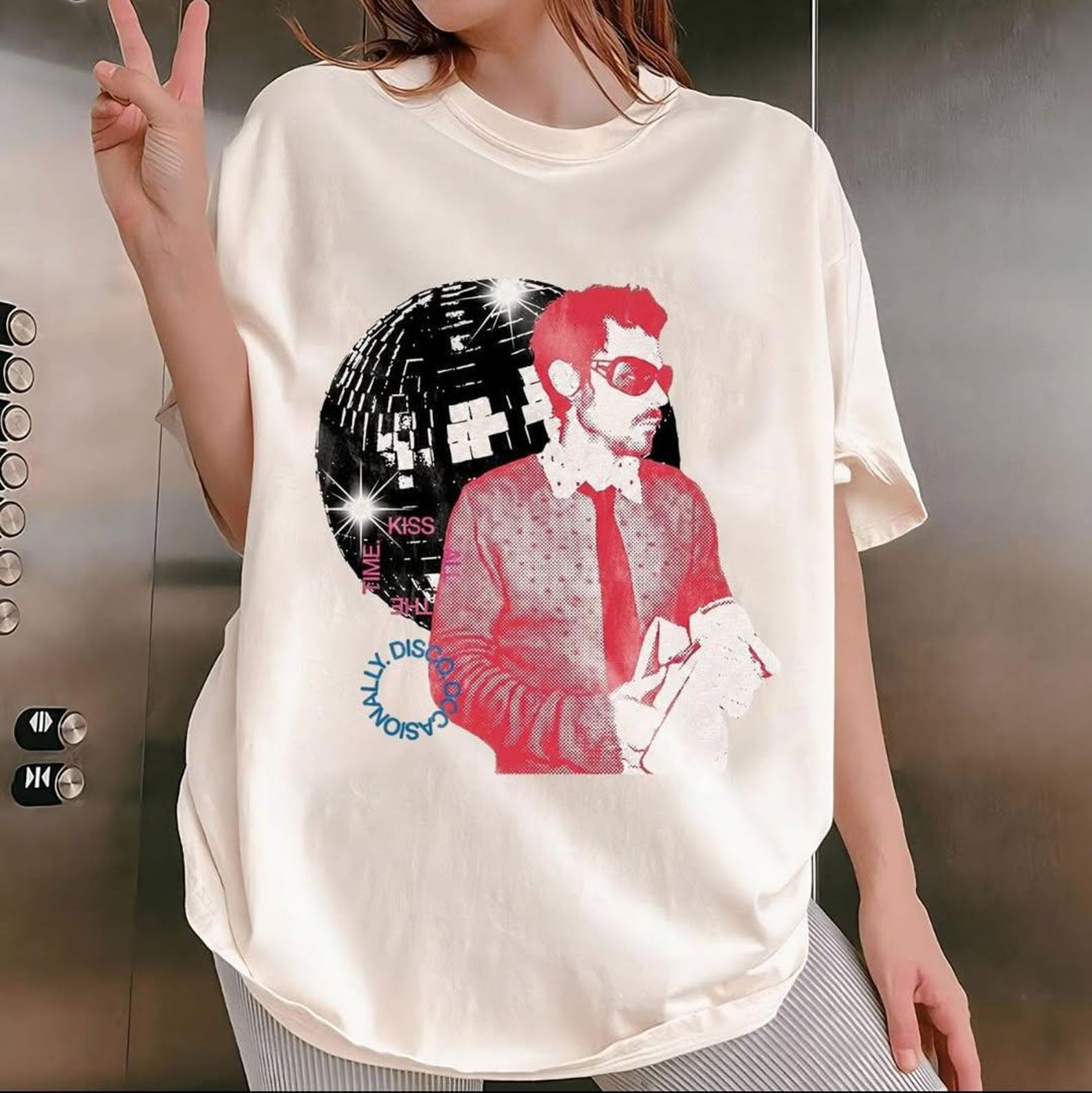 Harry Styles Kiss All The Time Disco Occasionally T-Shirt, Harry Styles ConcerT-Shirt, Pop Music Fan Tee, Vintage Style Graphic Shirt 3XL