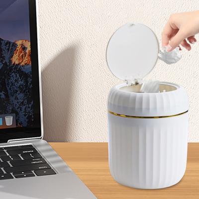 Biurkowy kosz na śmieci z pokrywą typu naciśnij, duża pojemność, łatwy do czyszczenia, antypoślizgowy
