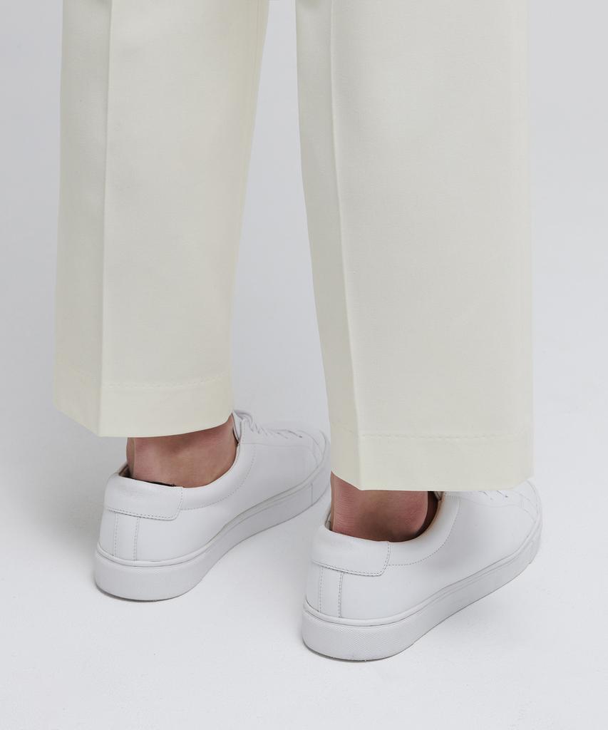 MUSINSA STANDARD Wide Hidden Banding Crop Slacks [Cream]