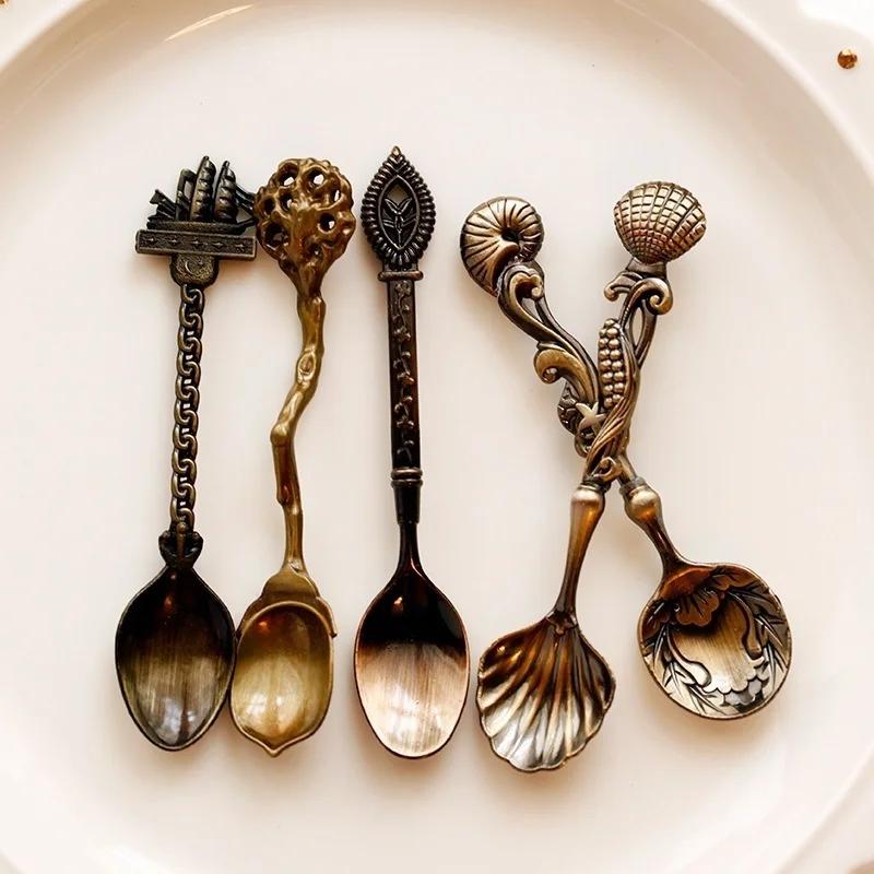 European and American Retro Dessert Spoon Coffee Spoon Small Spoon Five-piece Set of Golden Conch Shell Sailing Tableware
