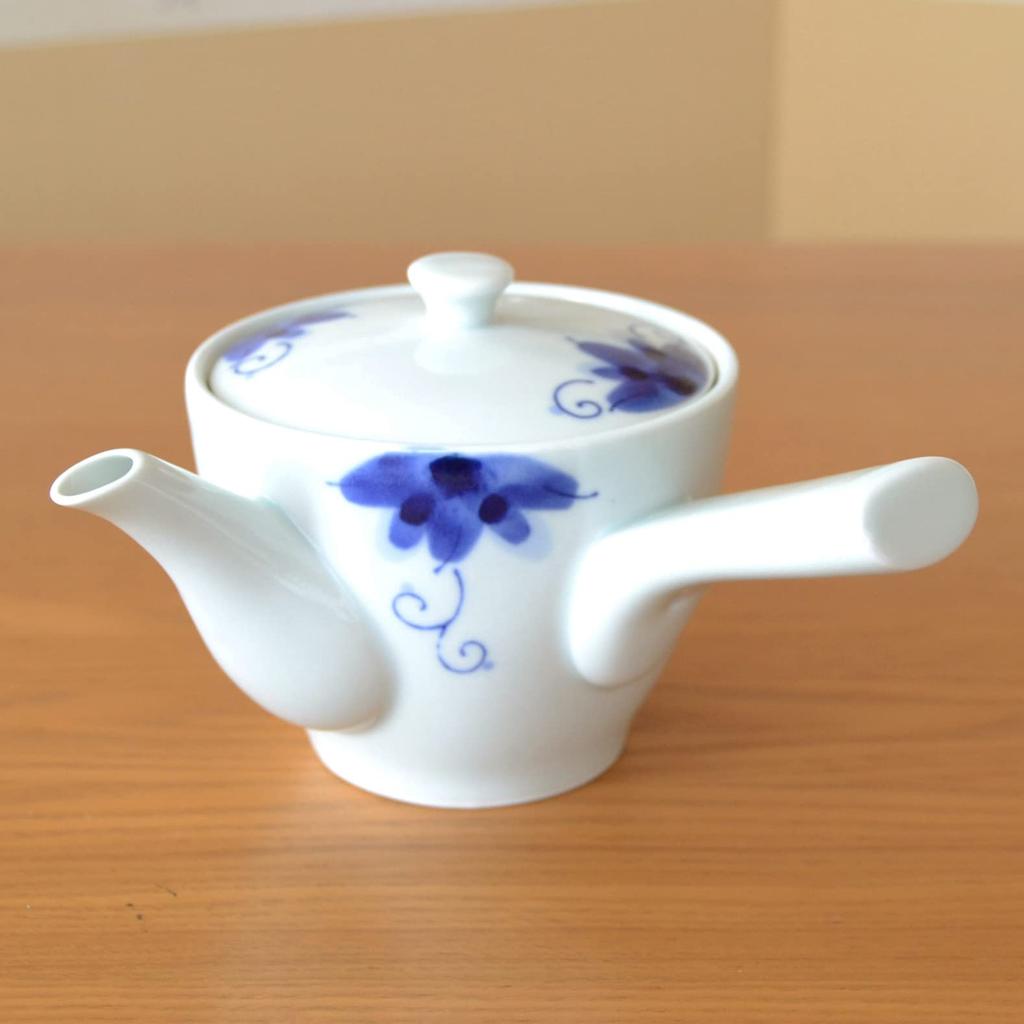 Stylish Flat with Made in Japan Arita-yaki Sakura-so U-shaped Teapot, 400ml, Strainer,