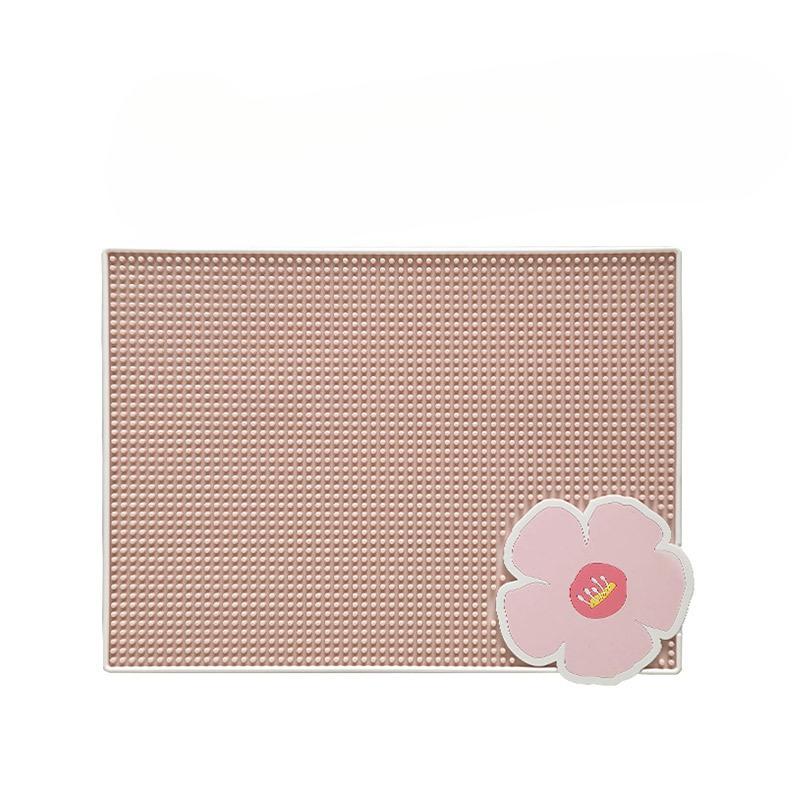 Silicone Water-draining and Heat-insulating Pad, Kitchen and Dining Table Anti-slip Cup and Bowl Pad, Wine Glass Water-filtering Pad