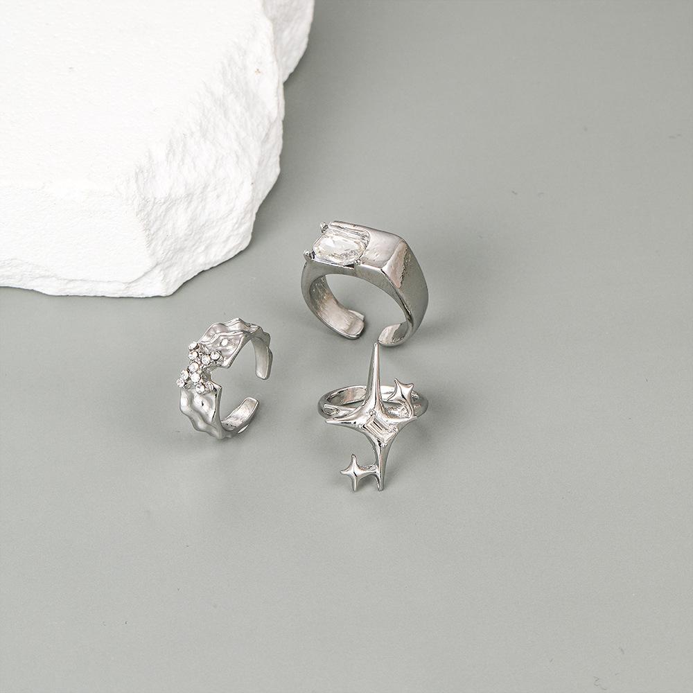 Couple Joint Ring Inlaid with Zircon Texture, Fashionable and Personalized Ring