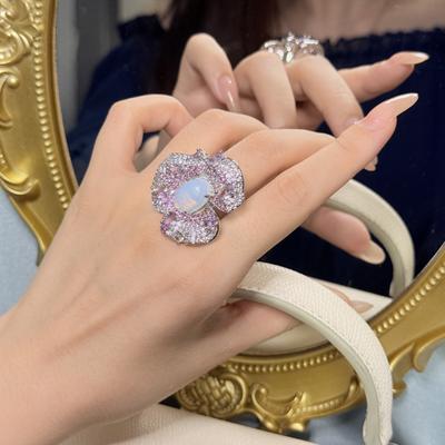 Exquisite Full Zirconium Flower Ring, High-End Elegant Light Luxury Petal Finger Ring