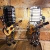 Retro Microphone Robot Night Lamp Movable Joints Vintage Holding Guitar Metal Rock MIC Robot LED Table Light Desktop Decoration Ornament