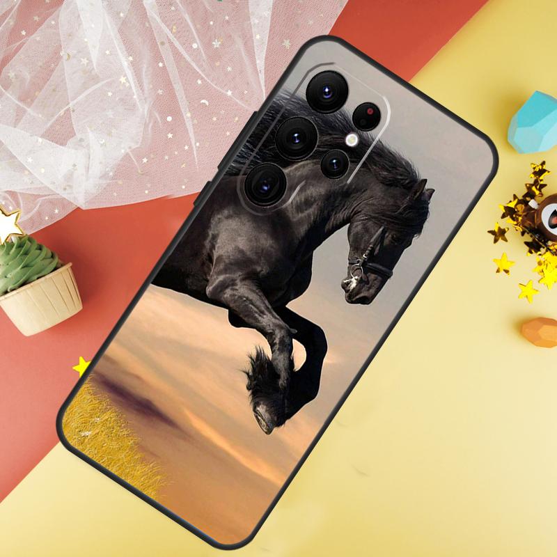 Beautiful Black Horse Case For Samsung Galaxy S22 S23 S24 Ultra S8 S9 S10 Plus Note 10 20 Ultra S20 S21 FE Cover