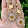 Cercei Boho cu Soare cu Crizantemă Presată Reală