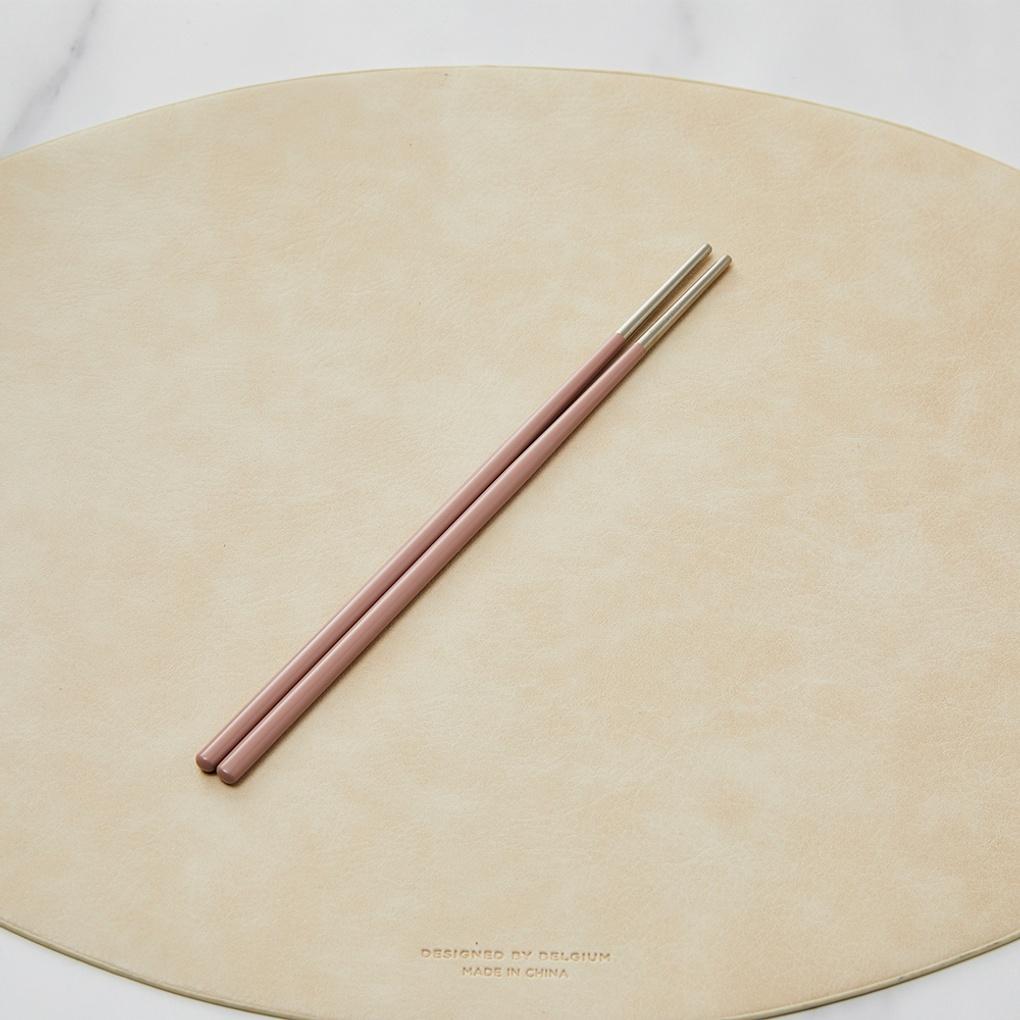 

Roy Chopsticks_Pink