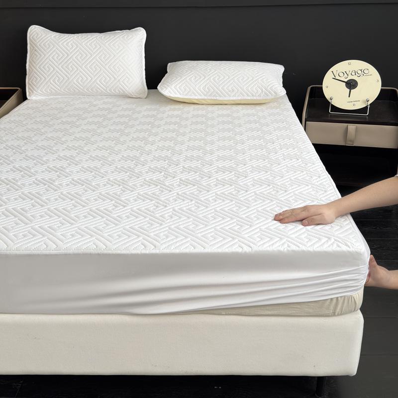Waterproof Quilted Anti-Stain Anti-Slip Mattress Protector