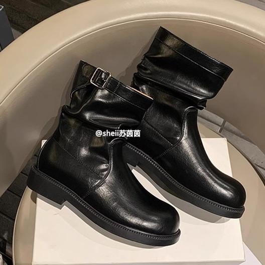 Grape mother of the same style, Korean blogger~ pleated buckle belt thick heel piled boots medium boots leather women's short boots