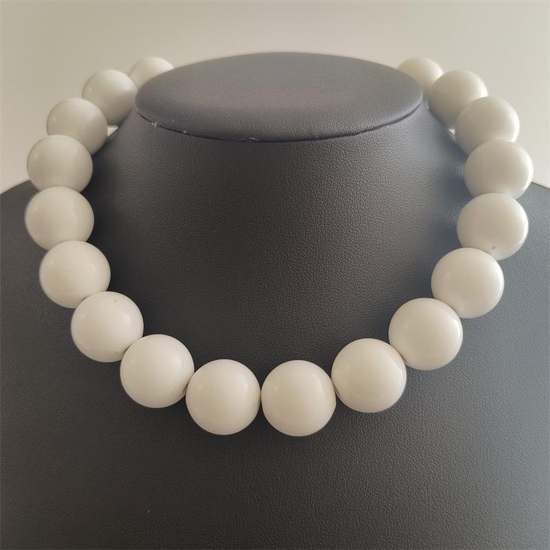 

Винтажный набор украшений из белых бусин: Ожерелье, браслет и серьги 18mm