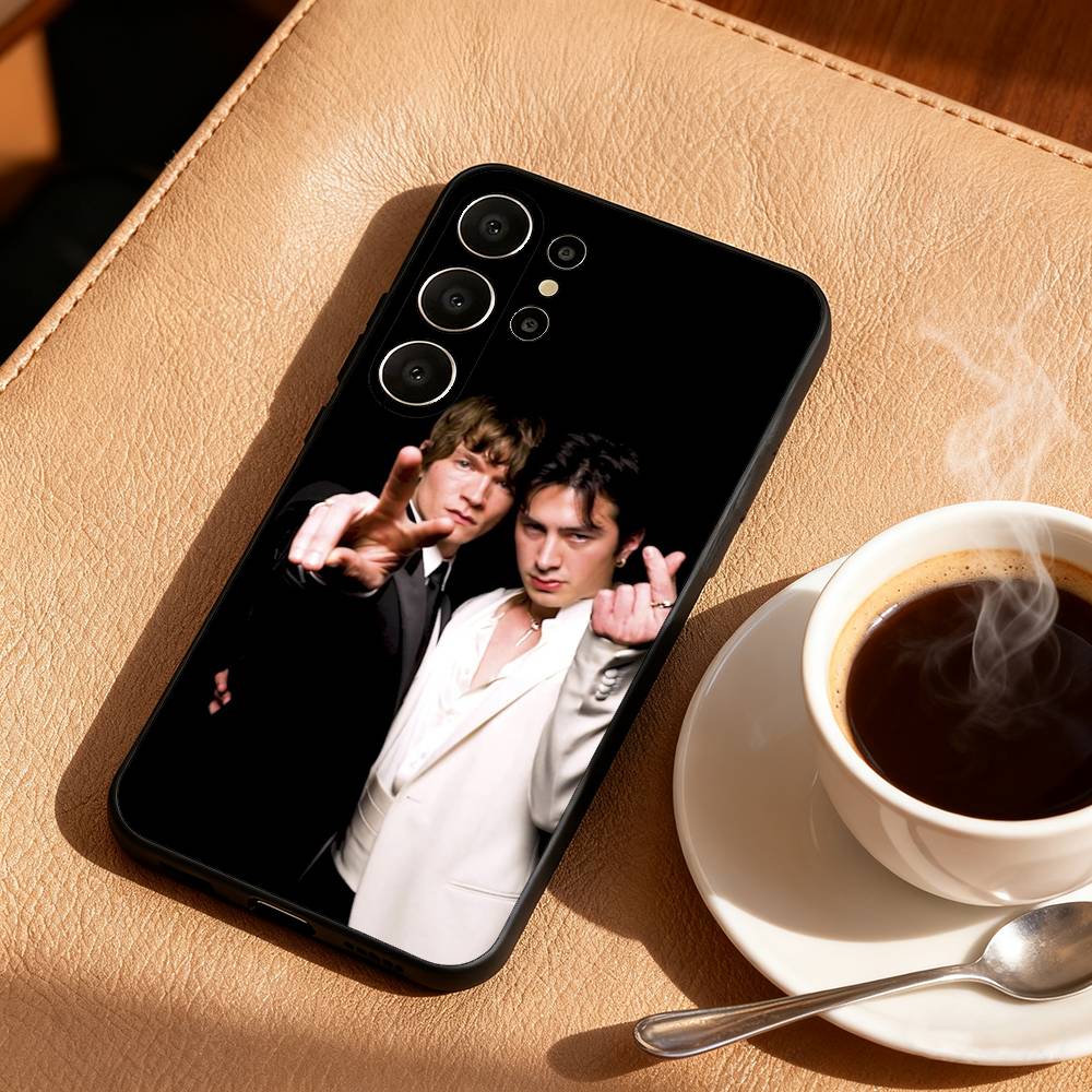

1PC Ice hockey H-Heated R-Rivalry Phone Case For Samsung S26,S25,S24,S21,S22,S23,S30,Ultra,S20,FE,Lite,10,9,Black Cover Samsung S21 s305G