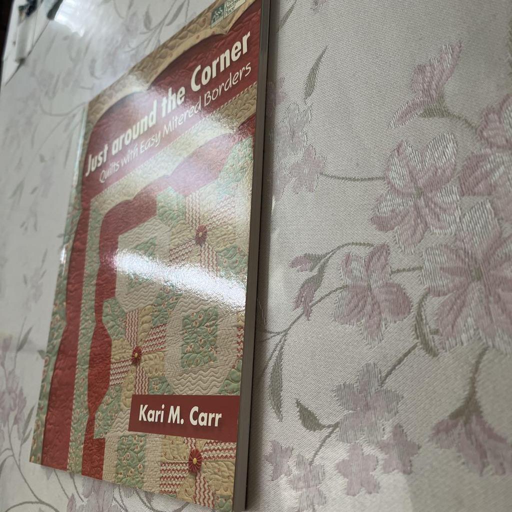 [USED] Just around the Corner - Guidebook Patchwork Books
