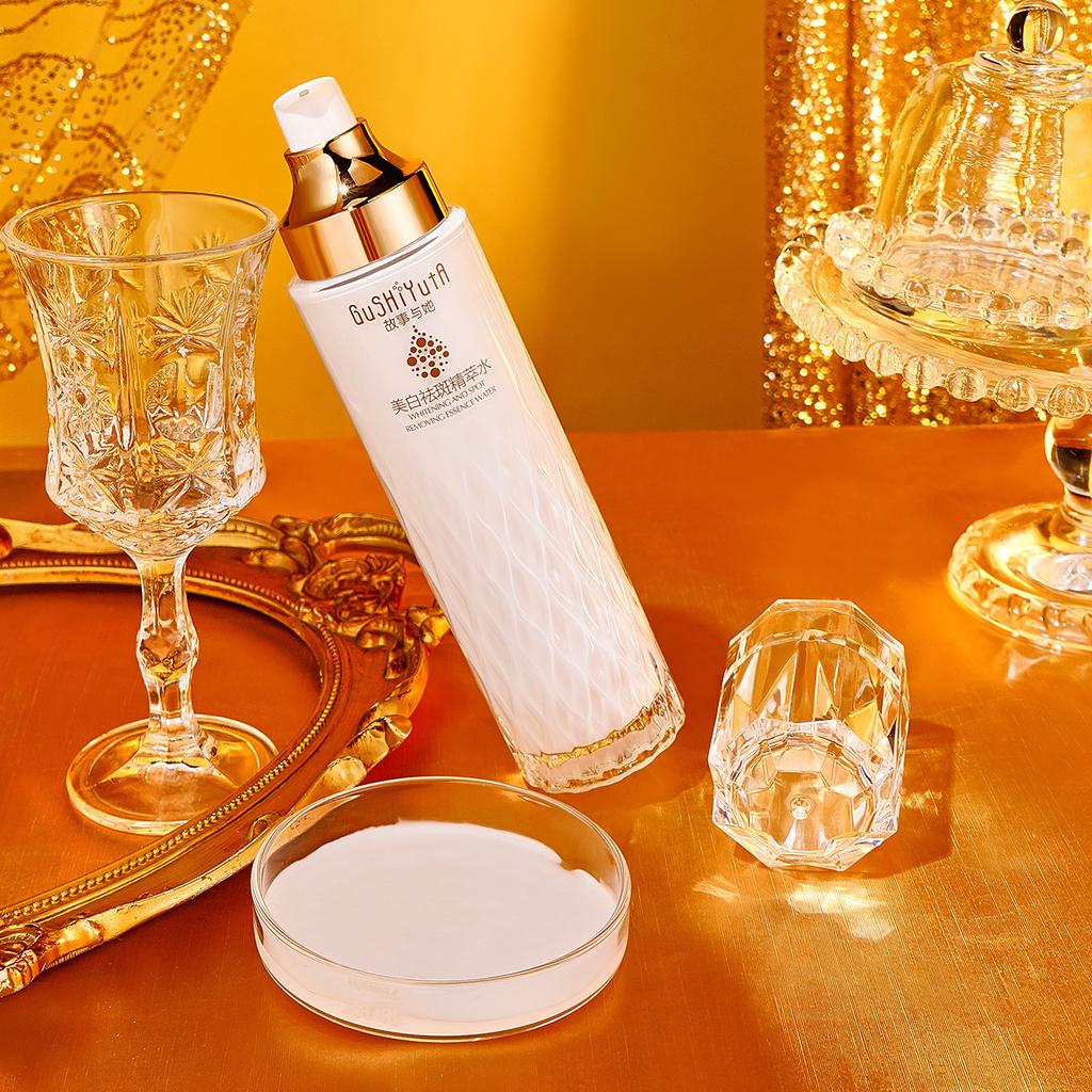 Historia con Her Whitening Freckle Essence Water, tónico hidratante e iluminador para un tono de piel radiante y uniforme