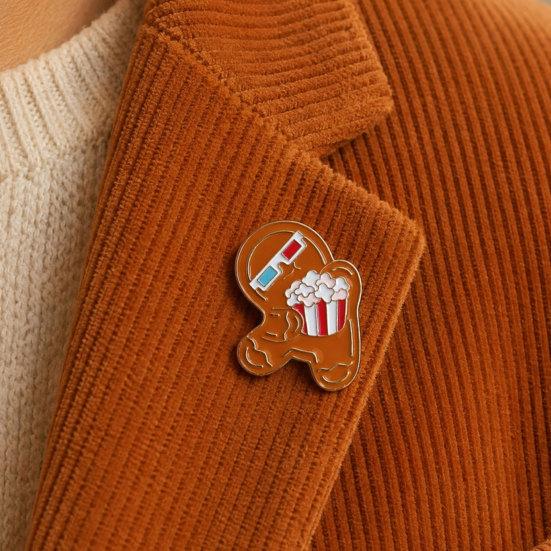 Christmas Cartoon Santa Claus Brooch, Reindeer Gingerbread Snowman Lapel Pin, Enamel Badge Pin for Clothes Bag Hat Scarf Suit