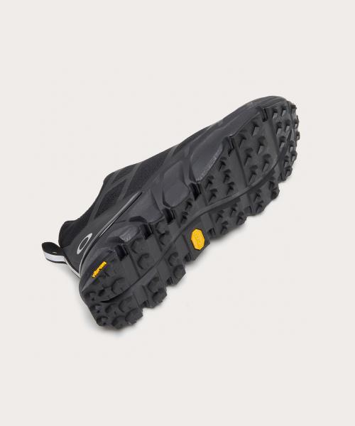 [Oakley] Light Breathe Sneaker - Triple Black FOF10058802Y