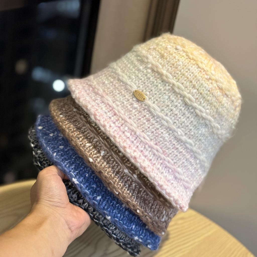 Autumn and Winter Gradient Knitted Fisherman's Hat for Women with Wide Brim Small Face Cold Protection Ear Protection Trendy Hat