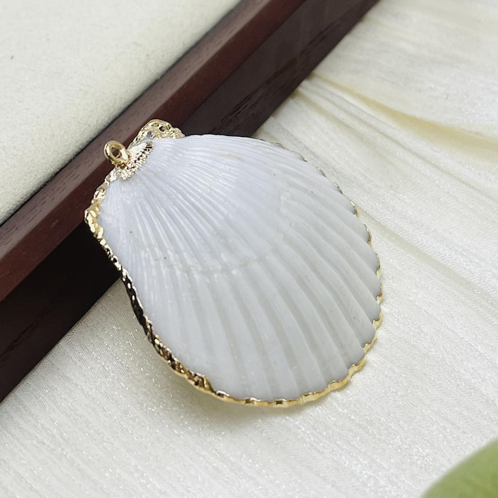 10Pcs, White Natural Shell Zinc Alloy Golden Edge Pendant Charms for DIY Unisex Necklace Accessories, Creative Jewelry Making, Back To School Decor