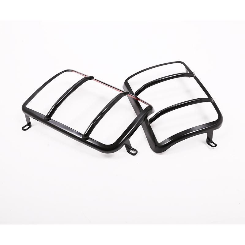 Per LADA NIVA Copertura Nera Metallica per Fanale Posteriore Cornice Decorativa Protezione Lampada Posteriore Adesivo Protettivo Accessori Styling Auto 2pz