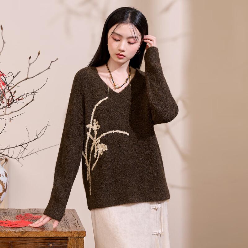 Sancai Amber Frost New Chinese Style Embroidered V-Neck Knit Sweater