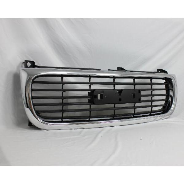 Chrome Silver Grille for 1999-2002 GMC Sierra 1500 - Model 15082218
