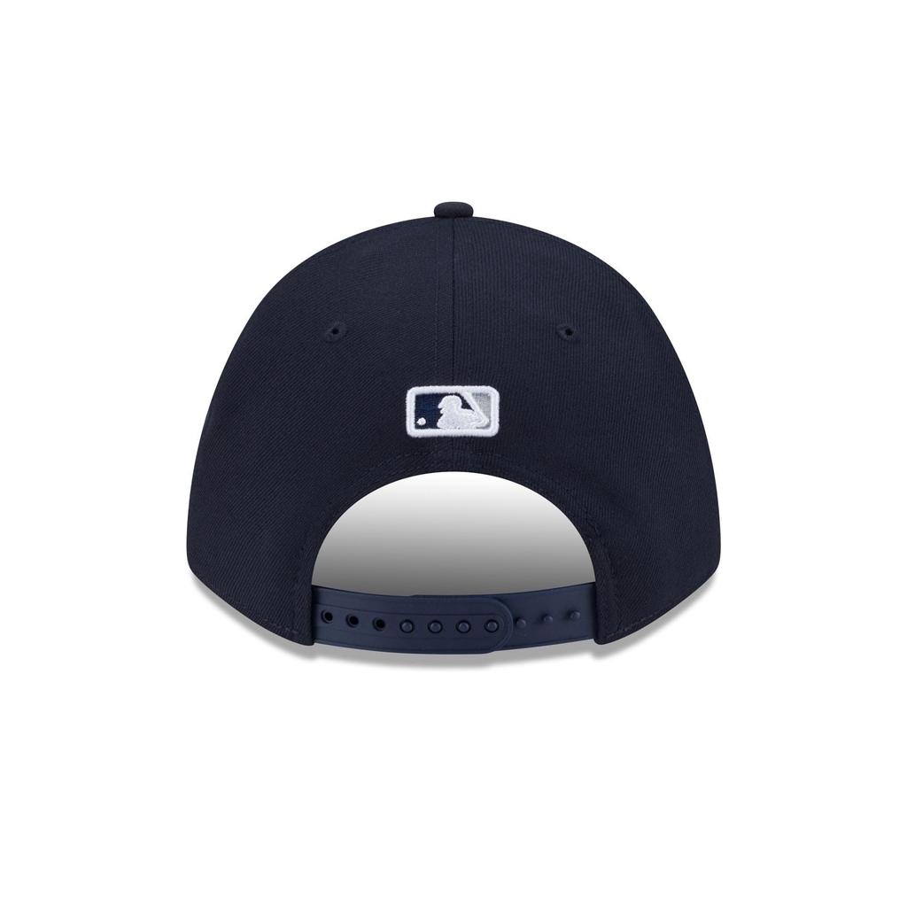 New Era 9FORTY Snapback New York Yankees MLB Authentic Player Replica Snapback Cap Navy NEW YORK YANKEE 940MC M-CROWN On-Field [Used]