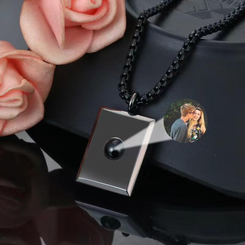 Personalized Titanium Steel Photo Pendant Necklace - Projects 'I Love You' In 100 Languages