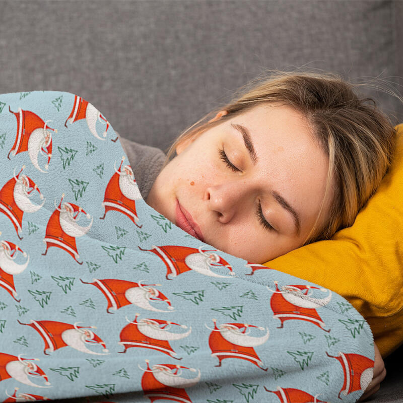 1PC Santa Print Fleece Blanket - Flannel Throw for Sofa Bed with Reversible Holiday Design