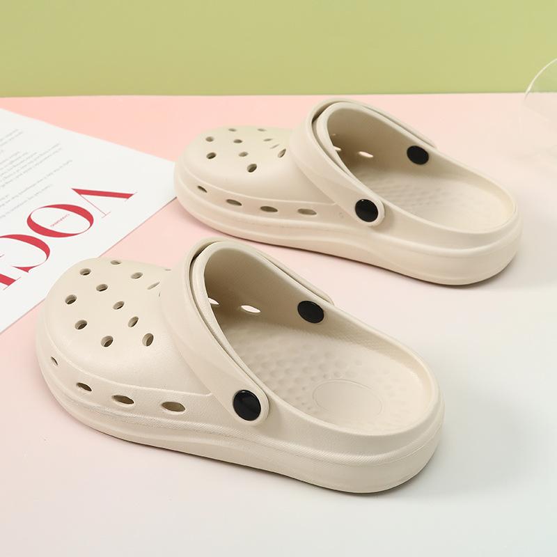 Lochschuhe Damen Sommerbekleidung rutschfest und leicht Taschenkopfschlepp dicke Sohle erhöhend atmungsaktive Sandalen Herren