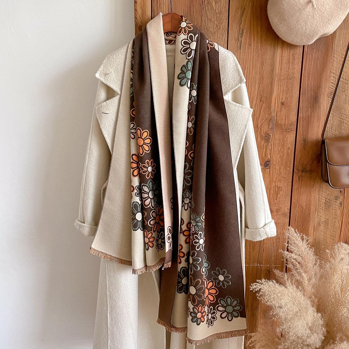 Écharpe en Cachemire Fleurie pour Femme Écharpe d'Hiver Épaisse et Chaude de Luxe Châle Long à Franges Pashmina Tendance Couverture