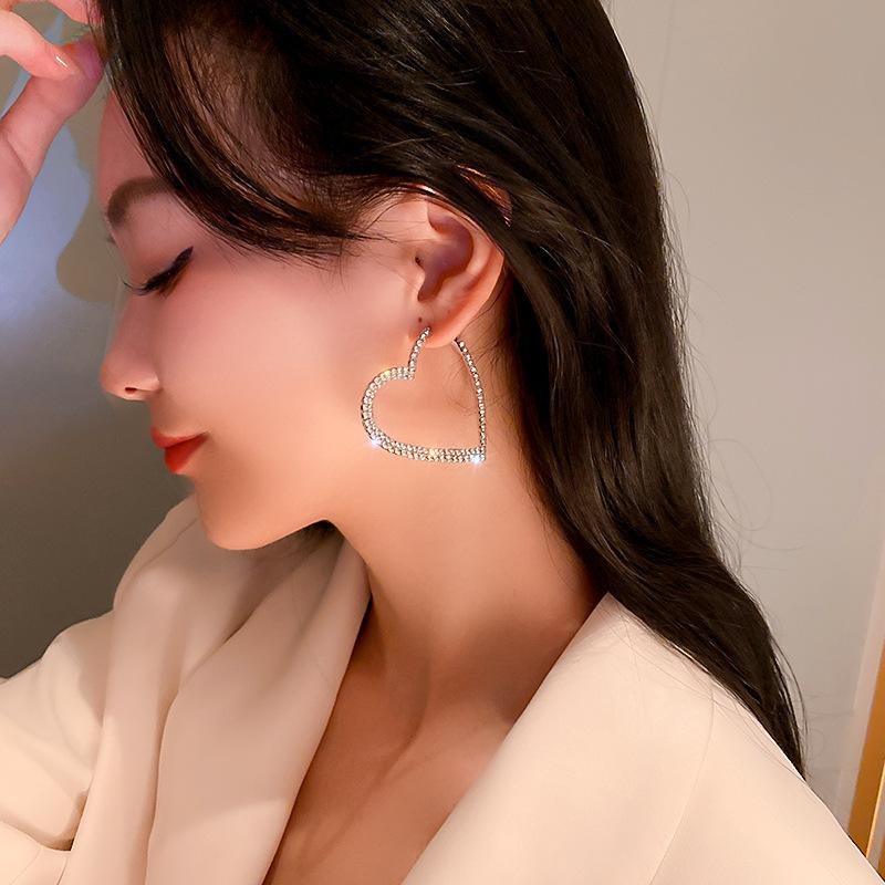 Fashion Sliver Color Shiny Crystal Heart Earrings for Women Exaggerated Personality Big Love Hoop Earrings Wedding Party Jewelry