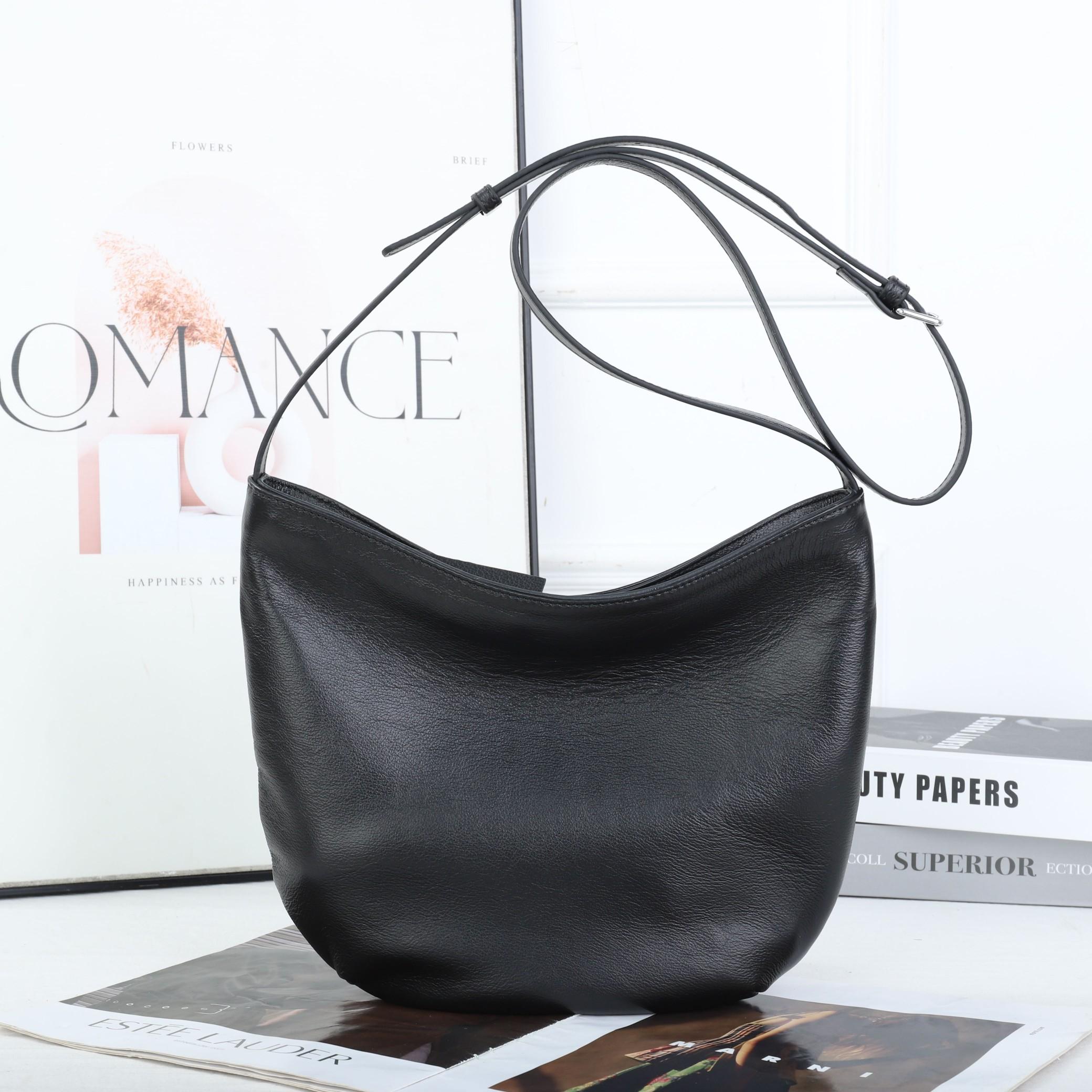 

Genuine Grade Leather Women s Shoulder Crossbody Bags Luxury Designer Ladies Bucket Bag for Woman Large Capacity Bag Purse 2026 30X5X23cm чёрный