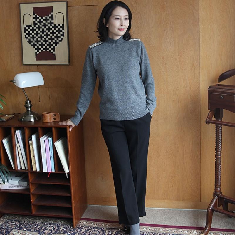 Shiz Madam Half Polo Knit With Roy Jewel Strap T57419