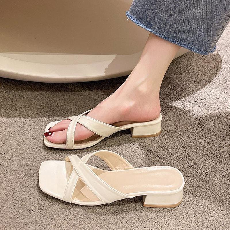 Beach Slippers Women 2025 New Summer Square Toe Open Toe Sandals Slides Middle Heels Fashion Women's Sandals Size 35-42 WSH5067