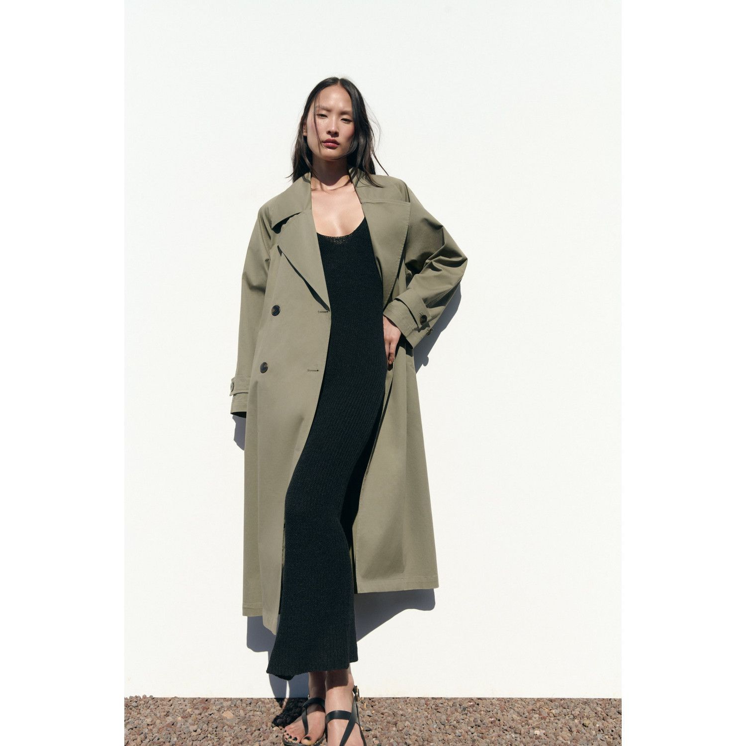 

BASIC TRENCH COAT WITH BELT
