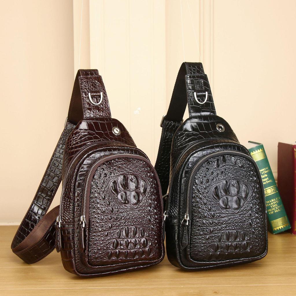 Men's Crocodile Pattern Large Capacity Crossbody Chest Bag