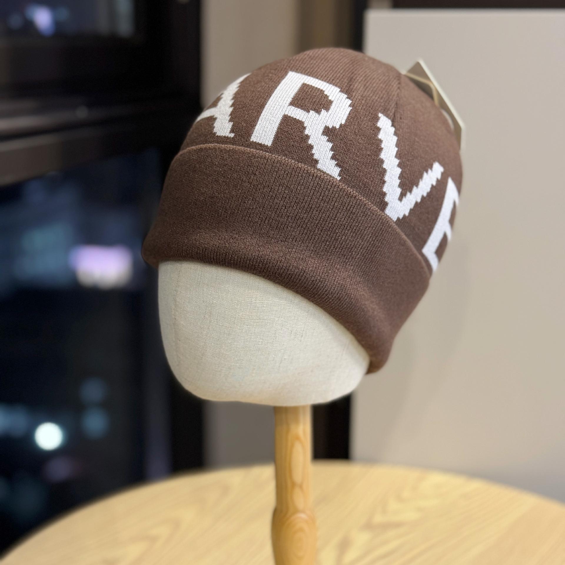 

Personalized Pullover Hat for Women Trendy and Versatile Small Knitted Hat with Face Autumn and Winter Street Style Letter Woolen Hat one size