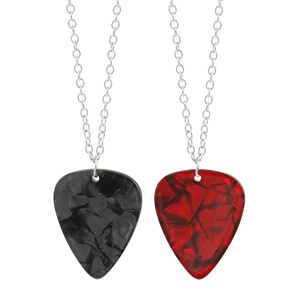 Guitar Pick Necklace Heart Ruby Pendant Eddie Munson Clavicle Chain Punk Strange Horror Things Choker Cospaly Jewelry Gifts