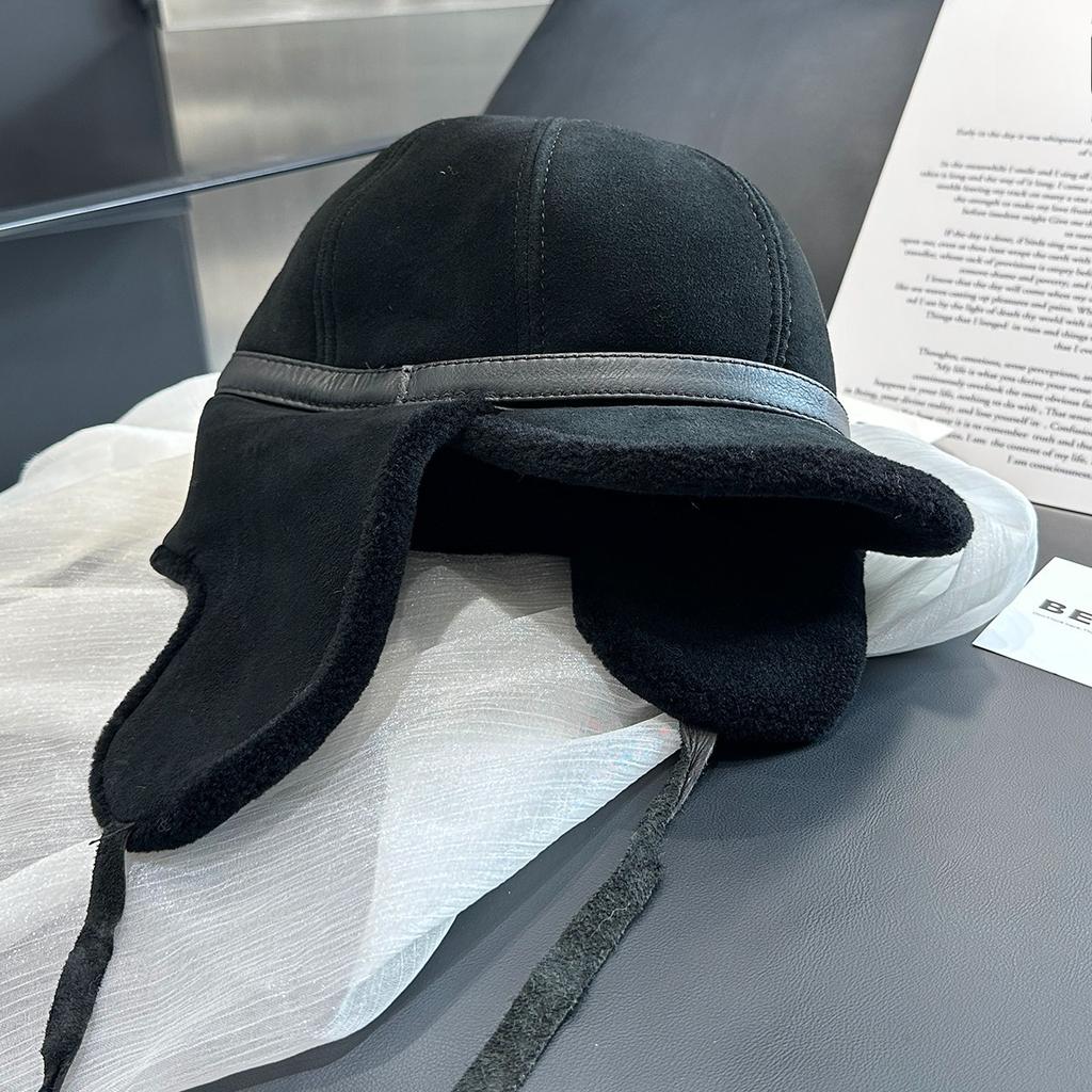 New Winter High Quality Leather Hat Men Fur Lamb Wool Warm Thick Earflaps Bomber Hats Men's Baseball Cap Russian hats