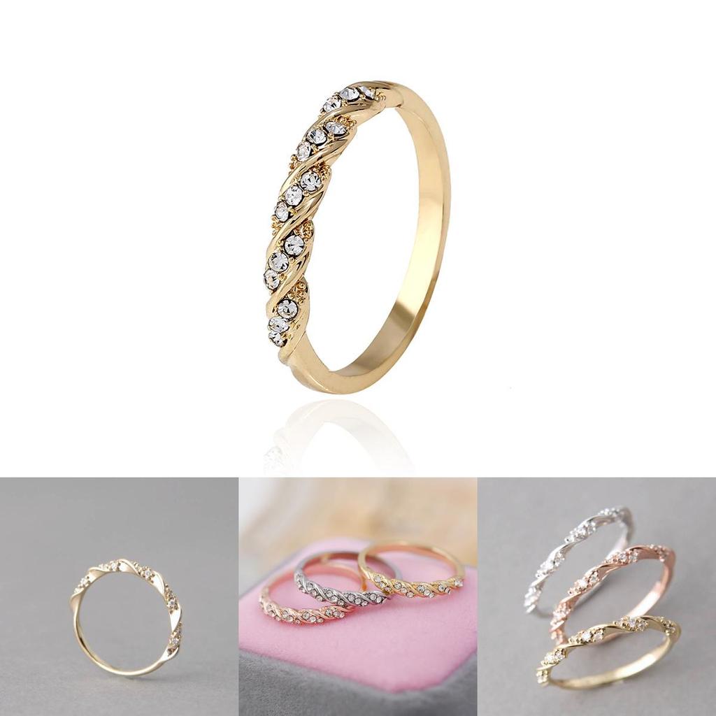 Classy And Stylish Womens Leaf Shaped Ring With Brilliant Crystals In Gold Silver And Rose Gold