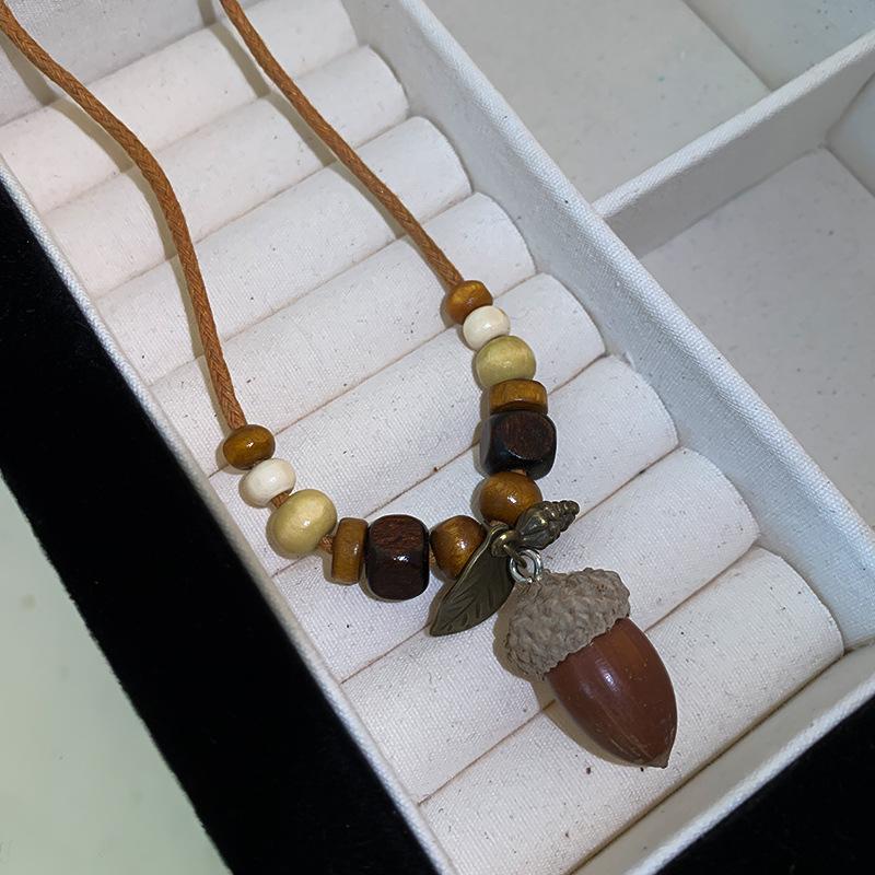 Retro Heart-shaped Bow Pendant Necklace for Women, New Chinese-style Zen-inspired Feather Peace Pendant