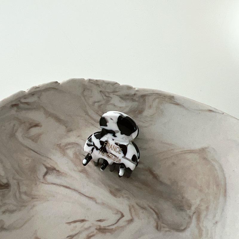 Korean Style Mini Hair Claw Clip for Air Bangs - Classic Decorative Hair Accessory