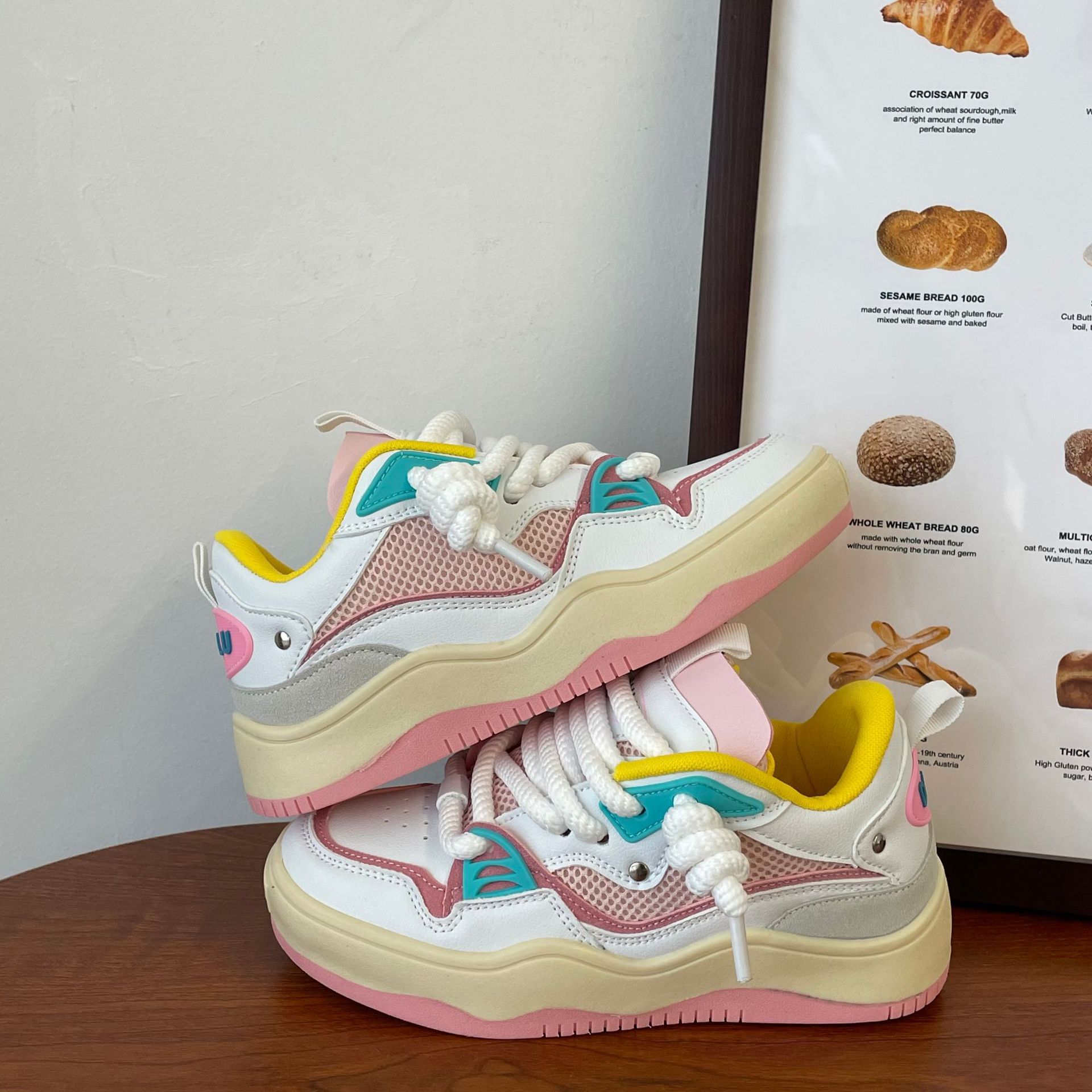 

Взуття великого розміру Жіночі кросівки в стилі ретро для пари з товстим дном, дихаючі повсякденні кросівки 40