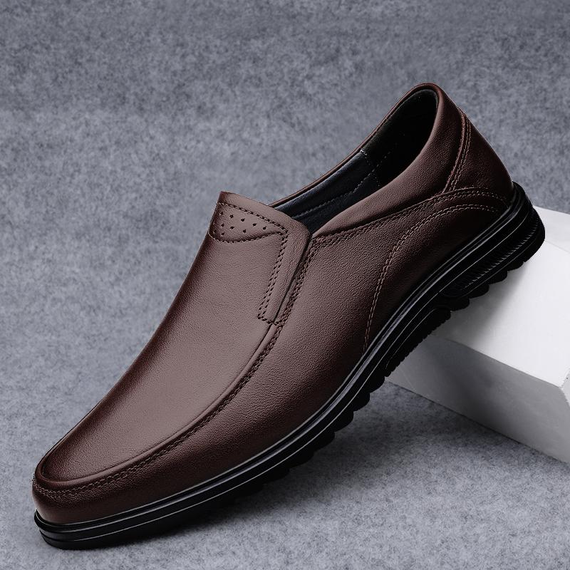 2024 nye ekte skinn menn fritidssko Luksus merke herre sko pustende slip on Black Business formelle sko