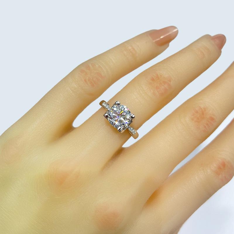 Women's 1 Carat Moissanite Bull Head Waist Ring, Sterling Silver, Four-Prong, Light Luxury Engagement and Wedding.