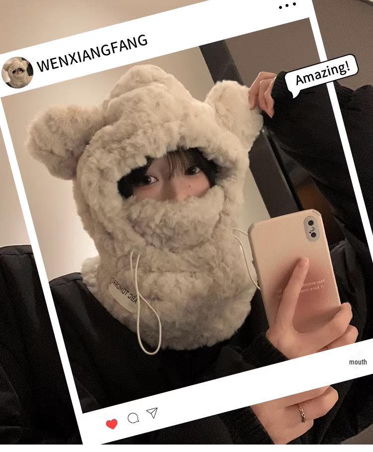 Cozy Bear Ear Plush Hat: All-in-One Warmth for Winter Cycling