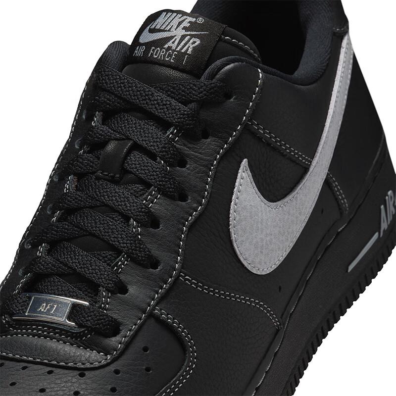 Nike Men's Air Force 1 '07 Shoes