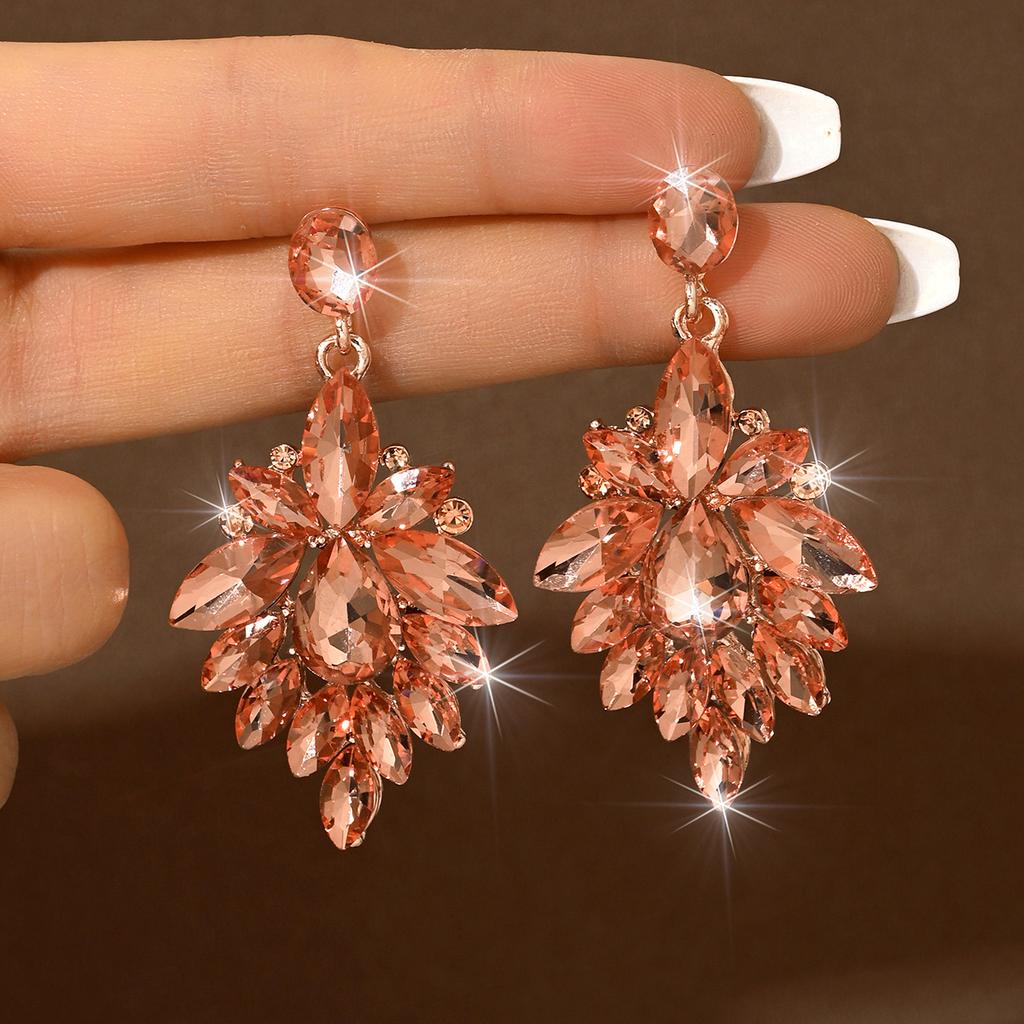 Stylowe geometryczne kolczyki w kształcie diamentów, przesadzone kolczyki z motywem kwiatowym, trend dla kobiet, kolczyki na imprezę, do klubu nocnego, na bal