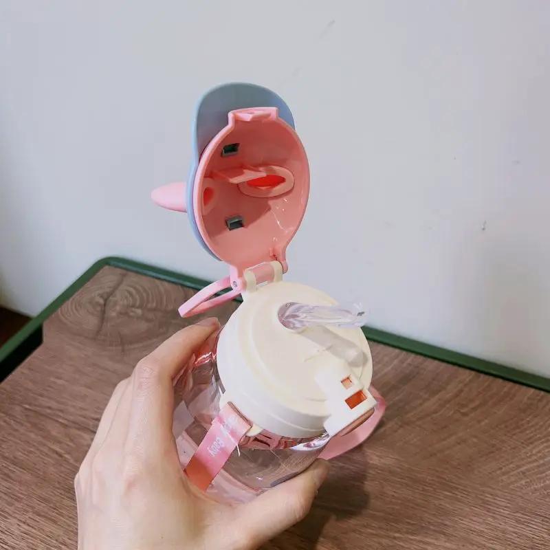 550 ML Kids Sippy Cup vannflasker Kreativ tegneseriemating med sugerør og lokk Sølsikre bærbare småbarn drikkekopper