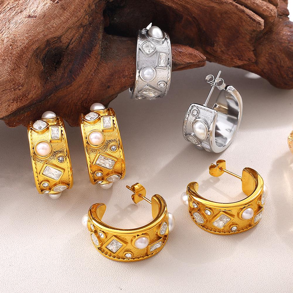 European & American Fashion C-Shaped Diamond Geometric Stainless Steel Earrings: Light Luxury, High-End Temperament